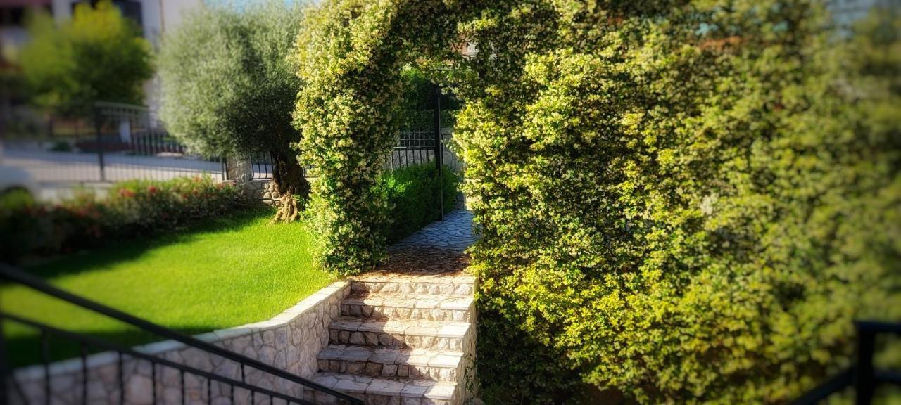Apartmani Tomislav Krk Town Esterno foto